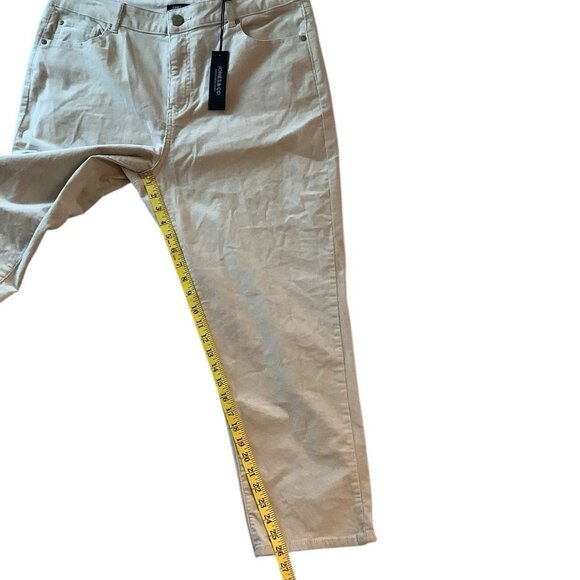 NWT Jones New York Ivory Corduroy Jeans Straight Leg High Waist Size 16 - Picture 5 of 10